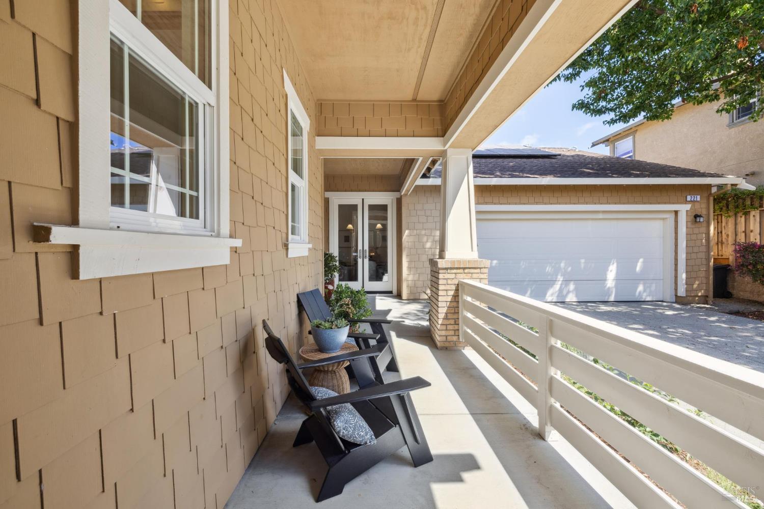 221 Spindle Ct
