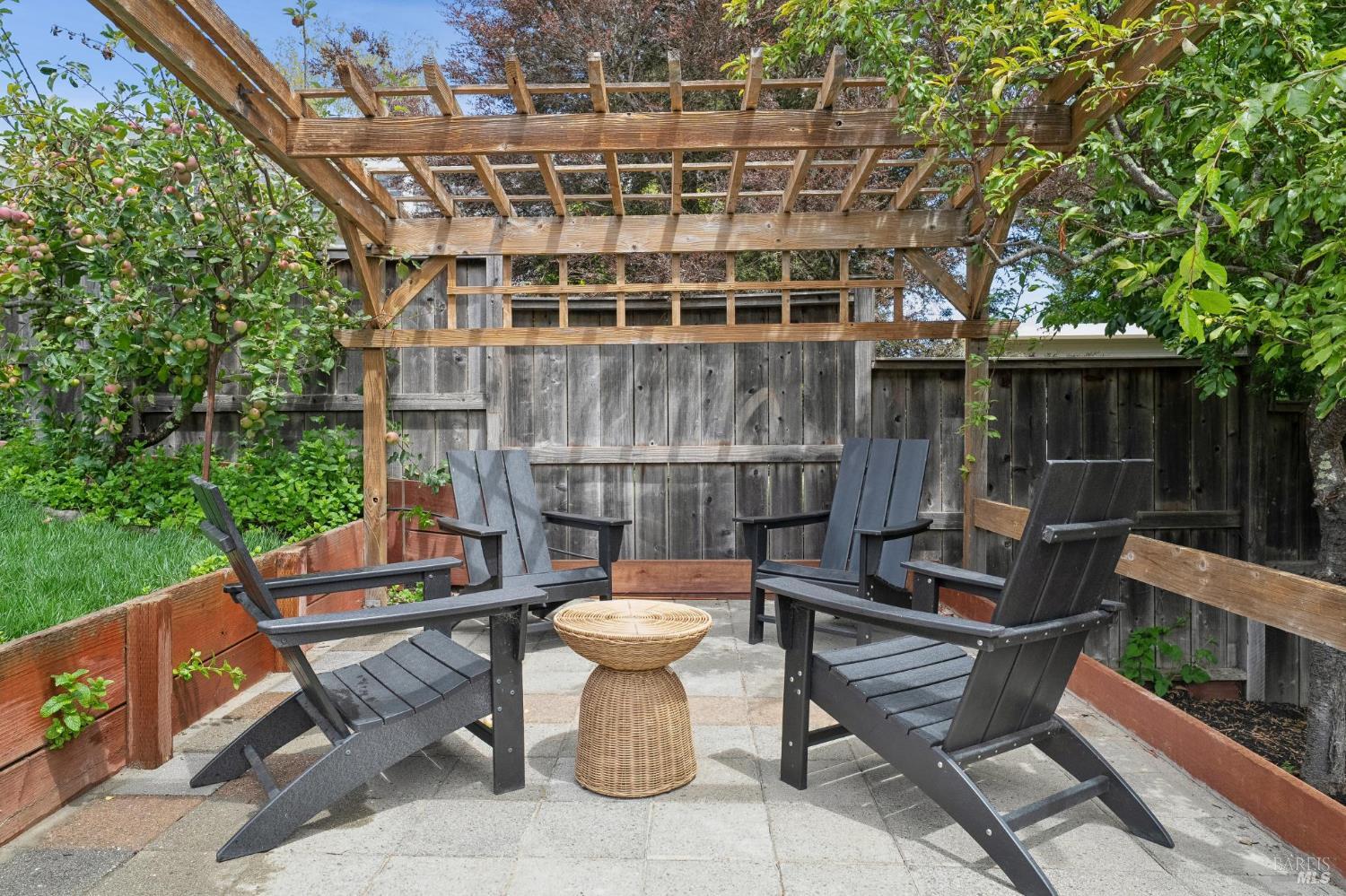 305 Seymour Lane