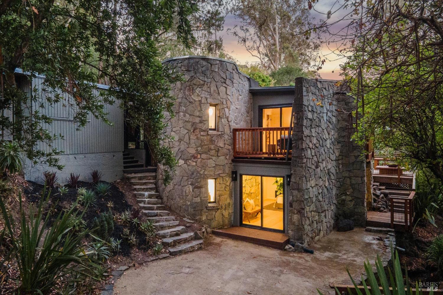 425 Montford Avenue