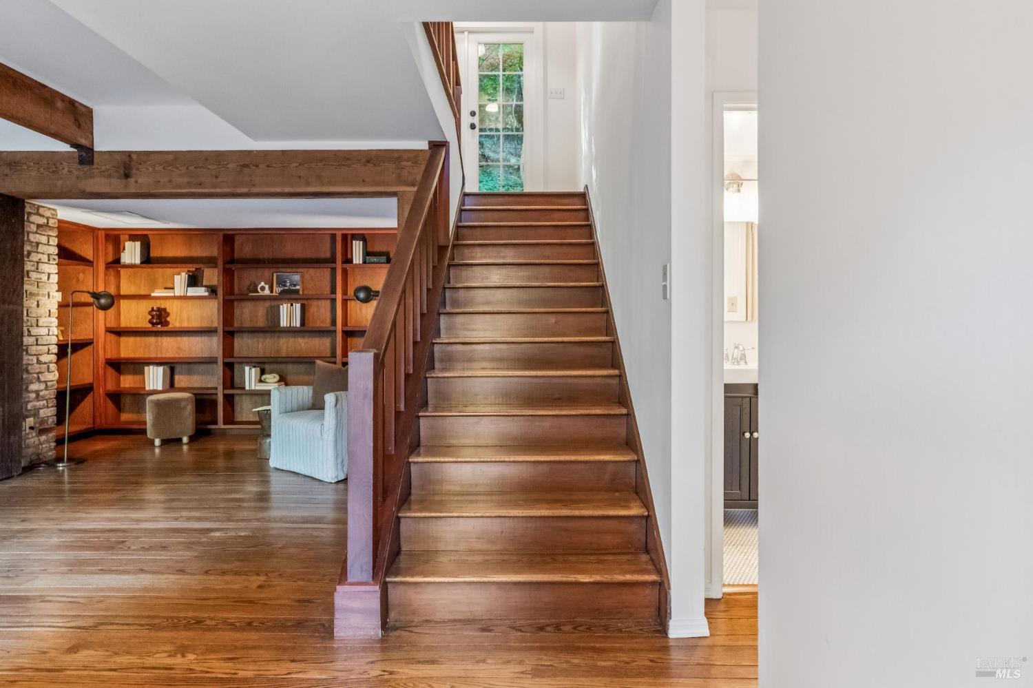 6 Marion Avenue
