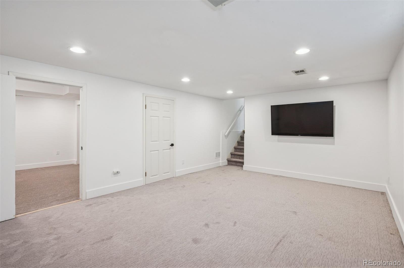 4634 W Tufts Circle