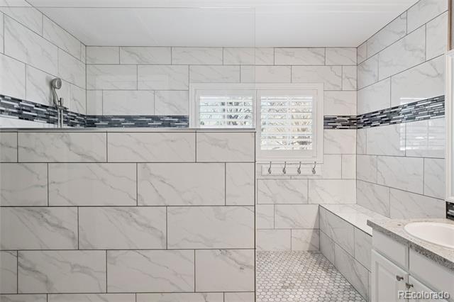 7524 Pineridge Trail