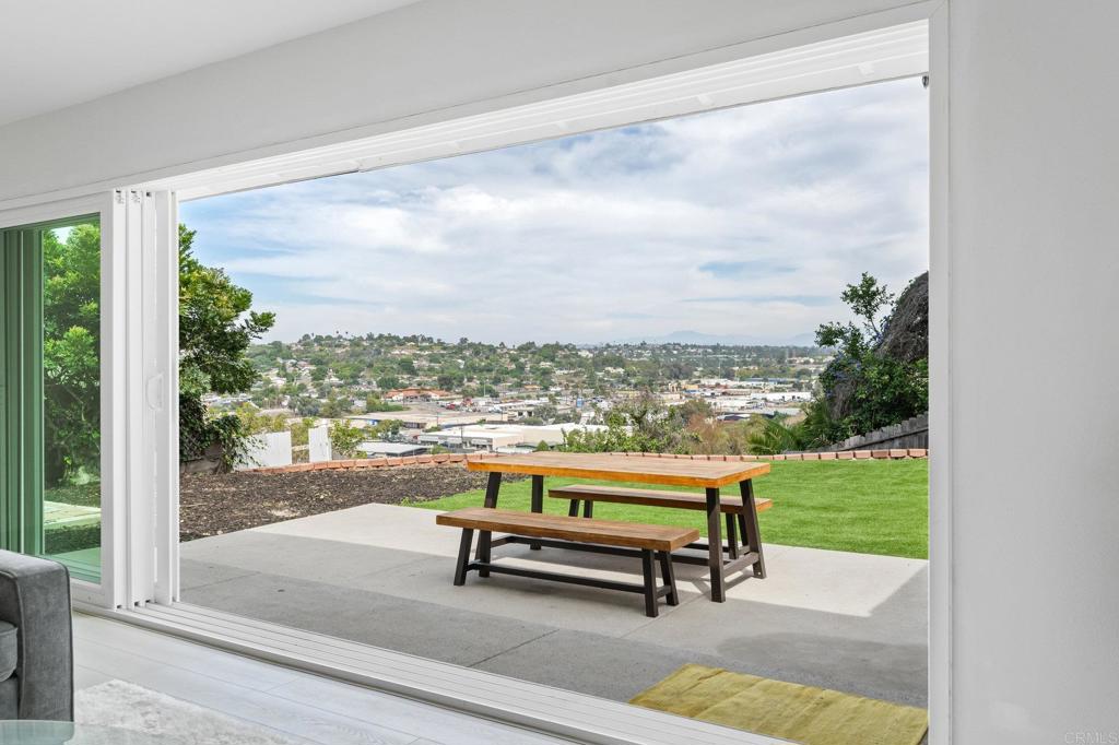 1326 Crestridge Drive