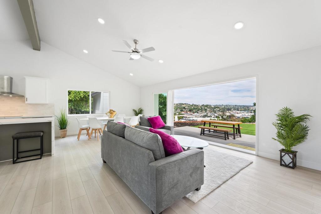 1326 Crestridge Drive