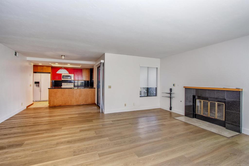 534 VIA DE LA VALLE I