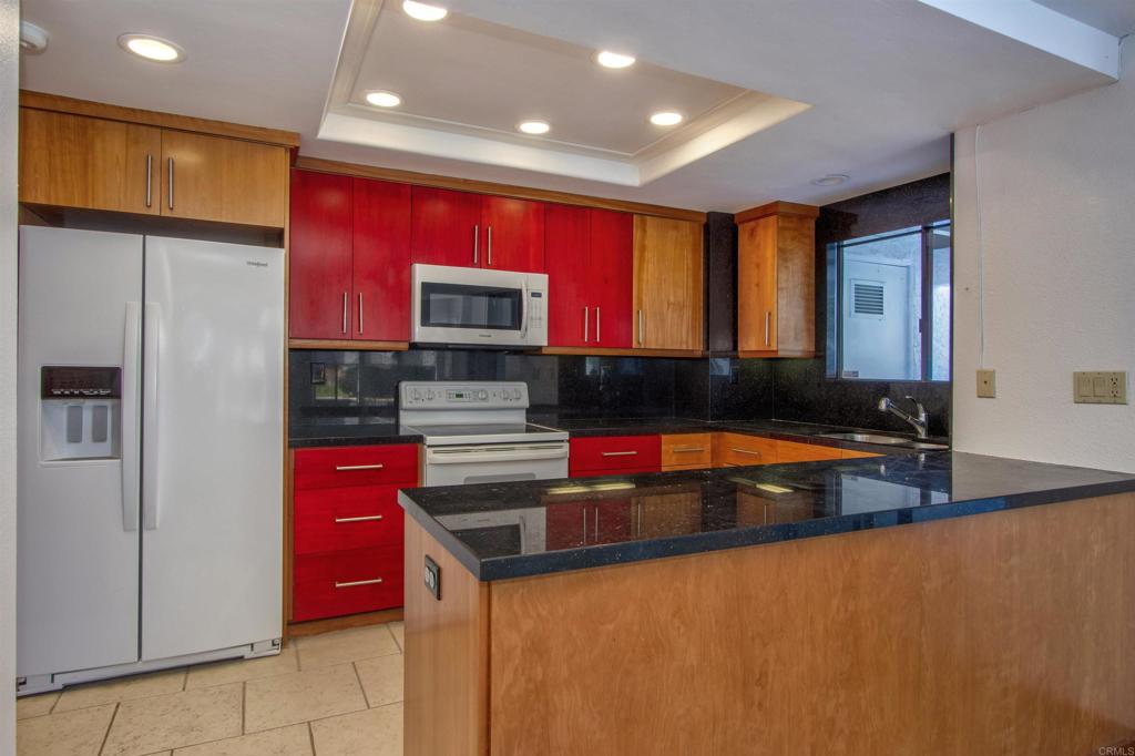 534 VIA DE LA VALLE I