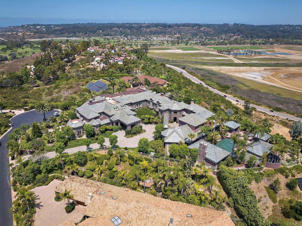 5893 Winland Hills Dr