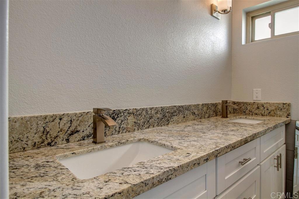 640 W Solana Circle 13