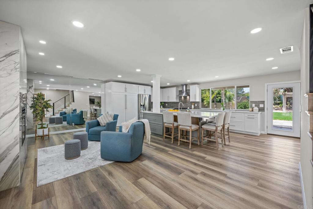 325 Santa Helena Drive