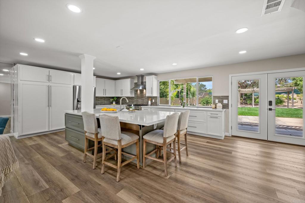 325 Santa Helena Drive