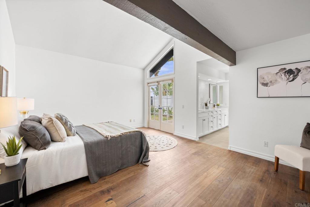 1033 Via Mil Cumbres