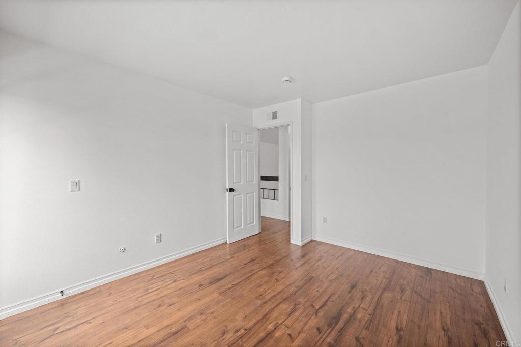 1033 Via Mil Cumbres