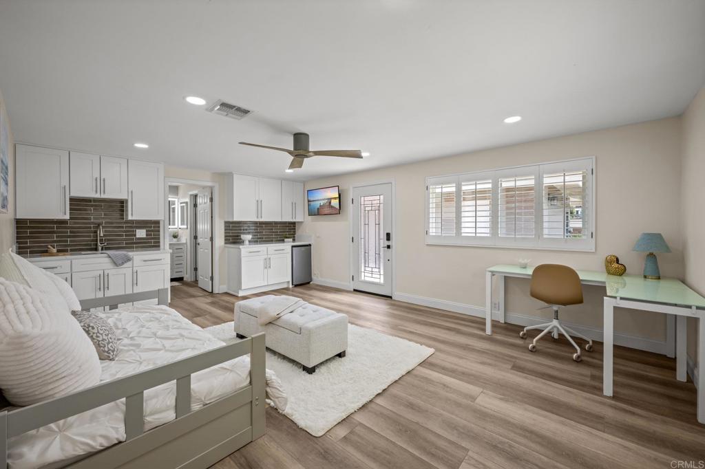 325 Santa Helena Drive