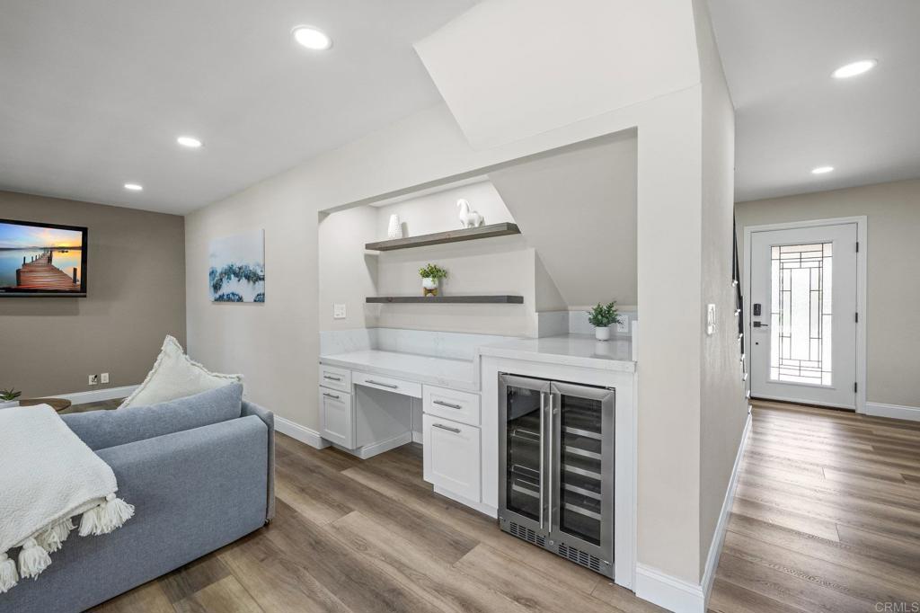 325 Santa Helena Drive