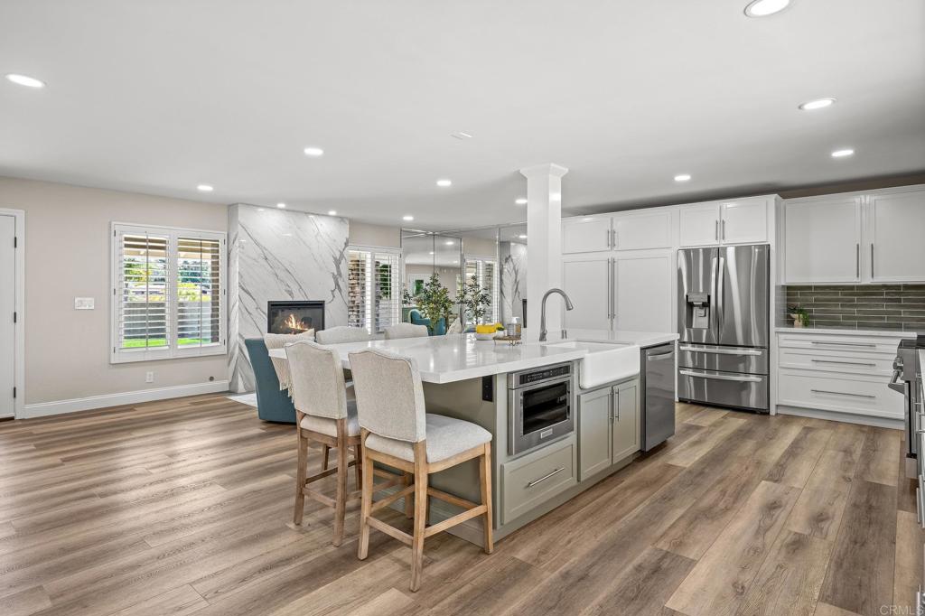 325 Santa Helena Drive