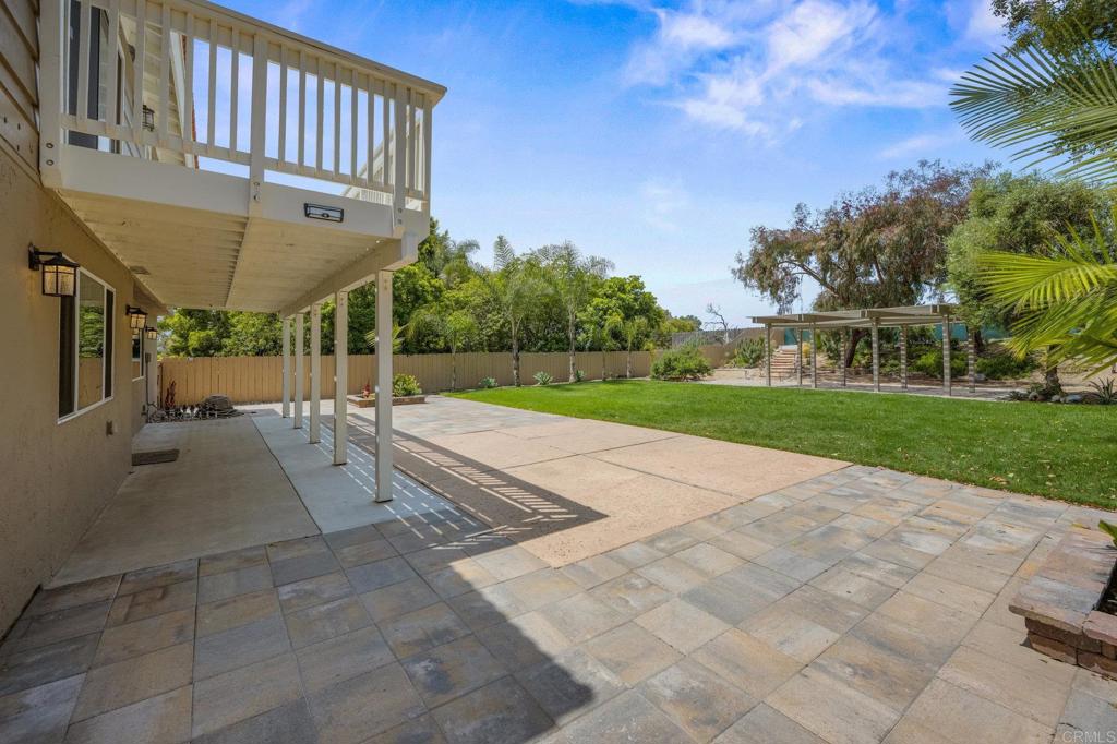 325 Santa Helena Drive