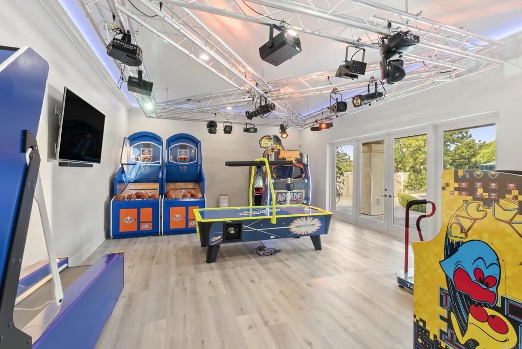 6853 Rancho Valencia Rd.