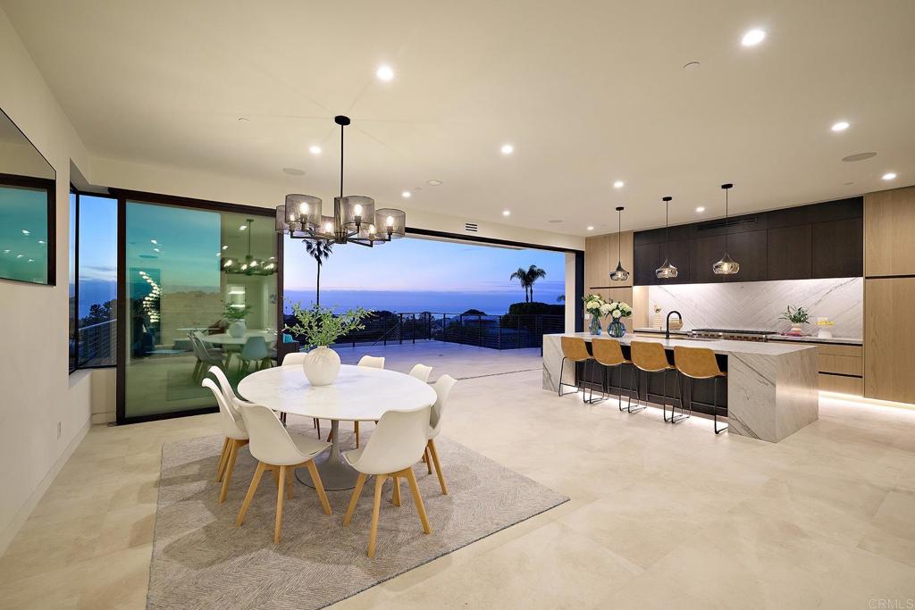 537 N Granados Avenue