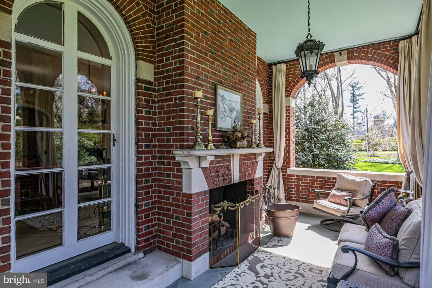 129 Hodge Rd