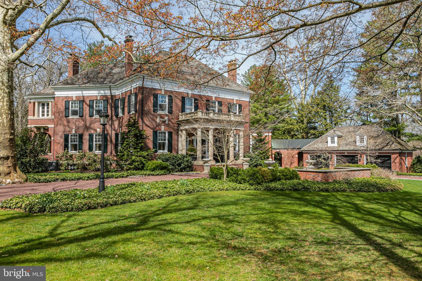 129 Hodge Rd