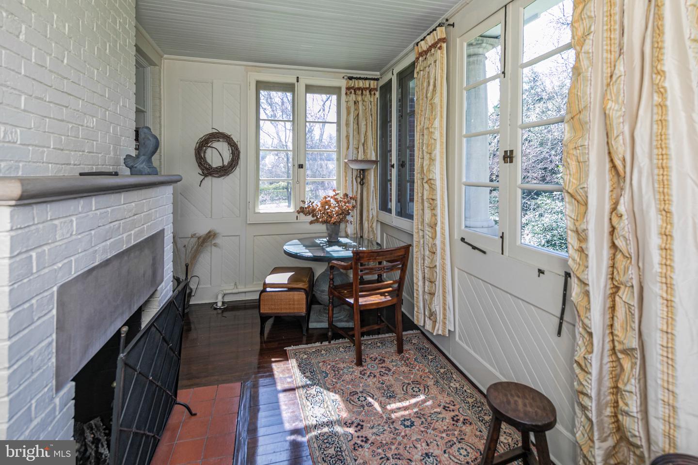 129 Hodge Rd