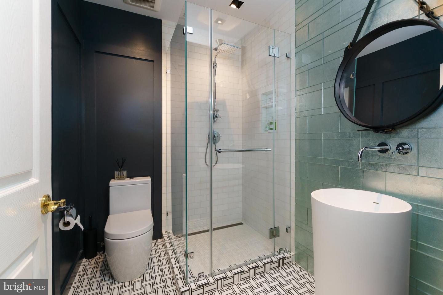 25 Oakridge Ct