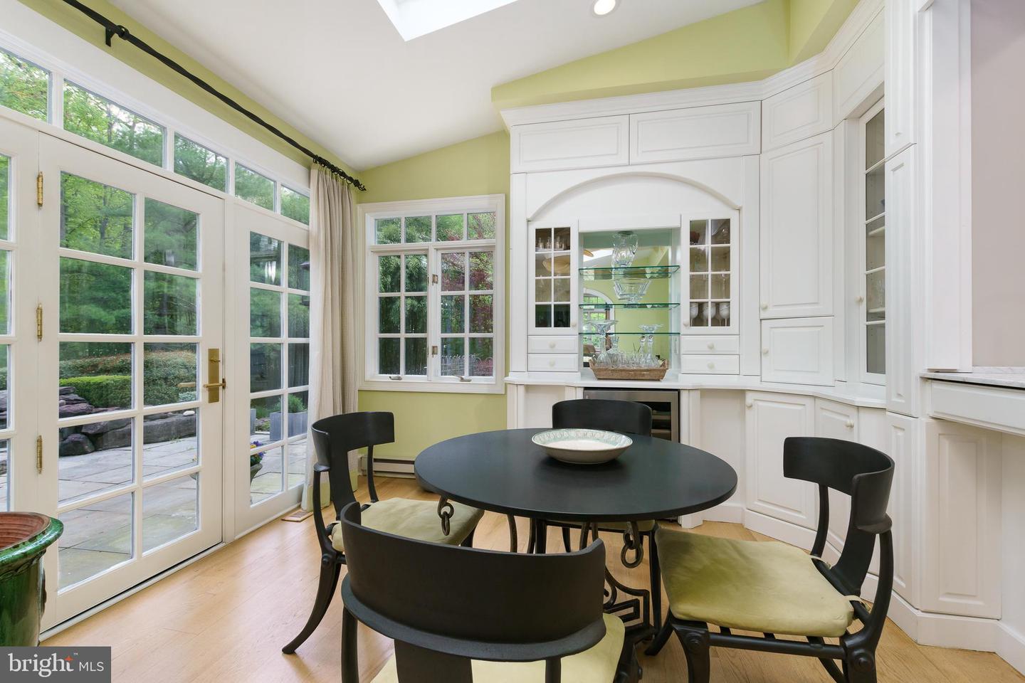 25 Oakridge Ct