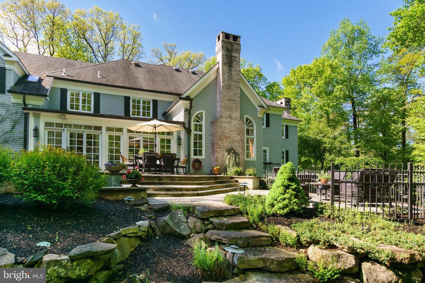 25 Oakridge Ct