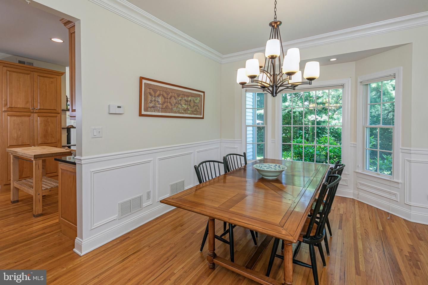 8 Robert Rd