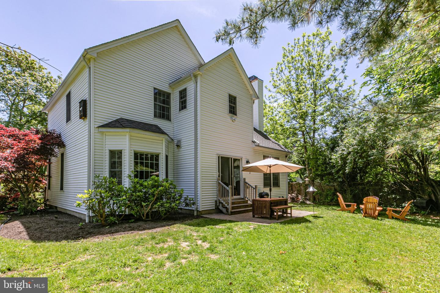 8 Robert Rd