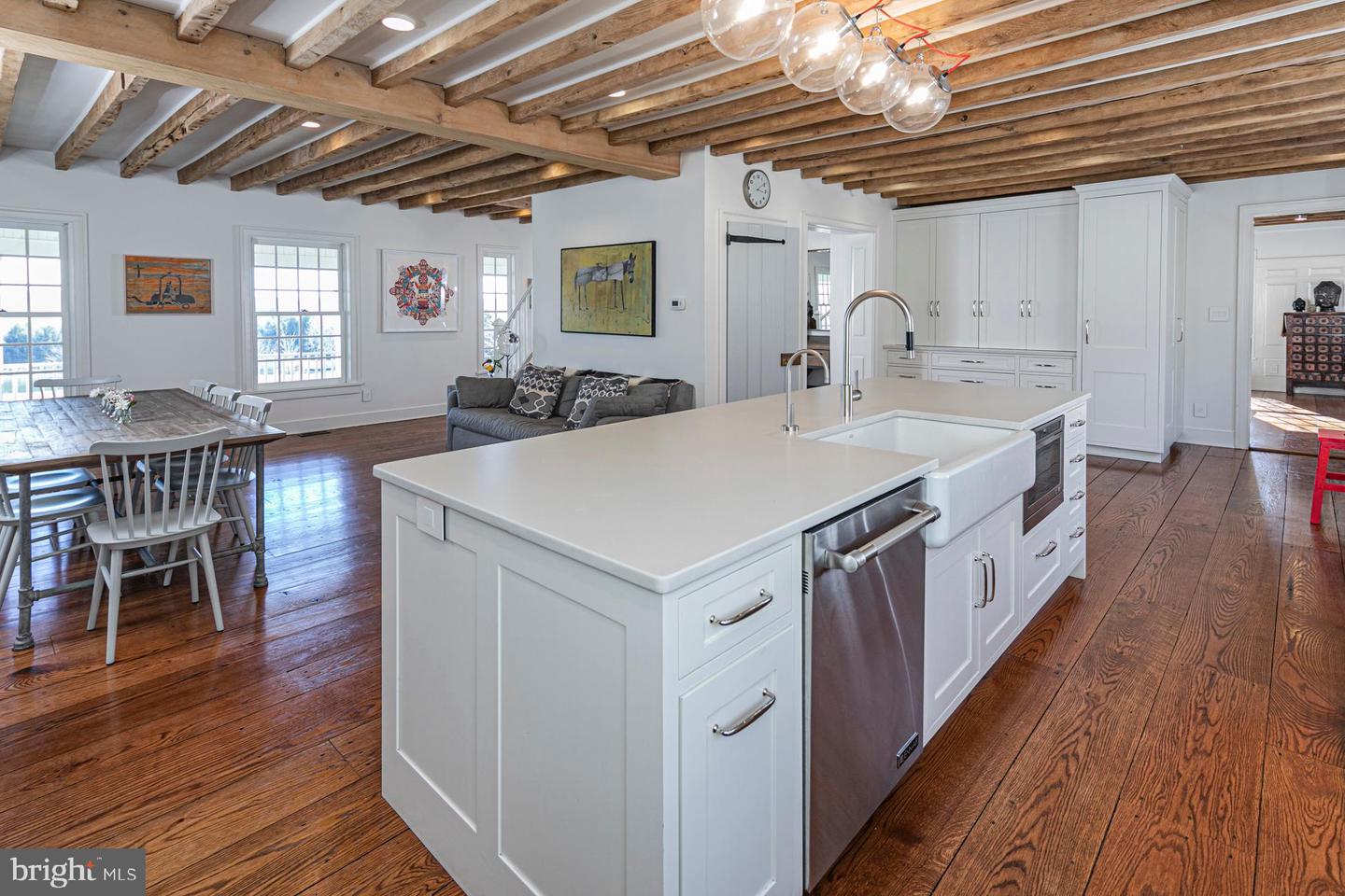 555 Province Line Rd