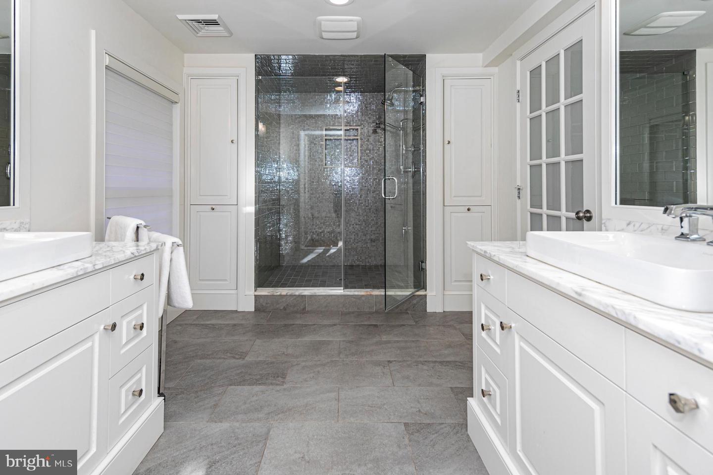 555 Province Line Rd