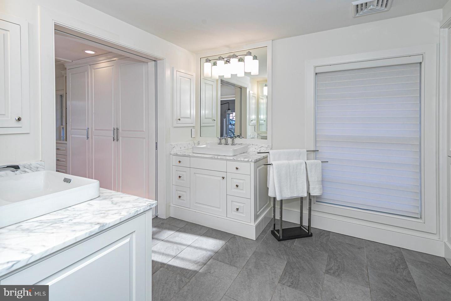 555 Province Line Rd