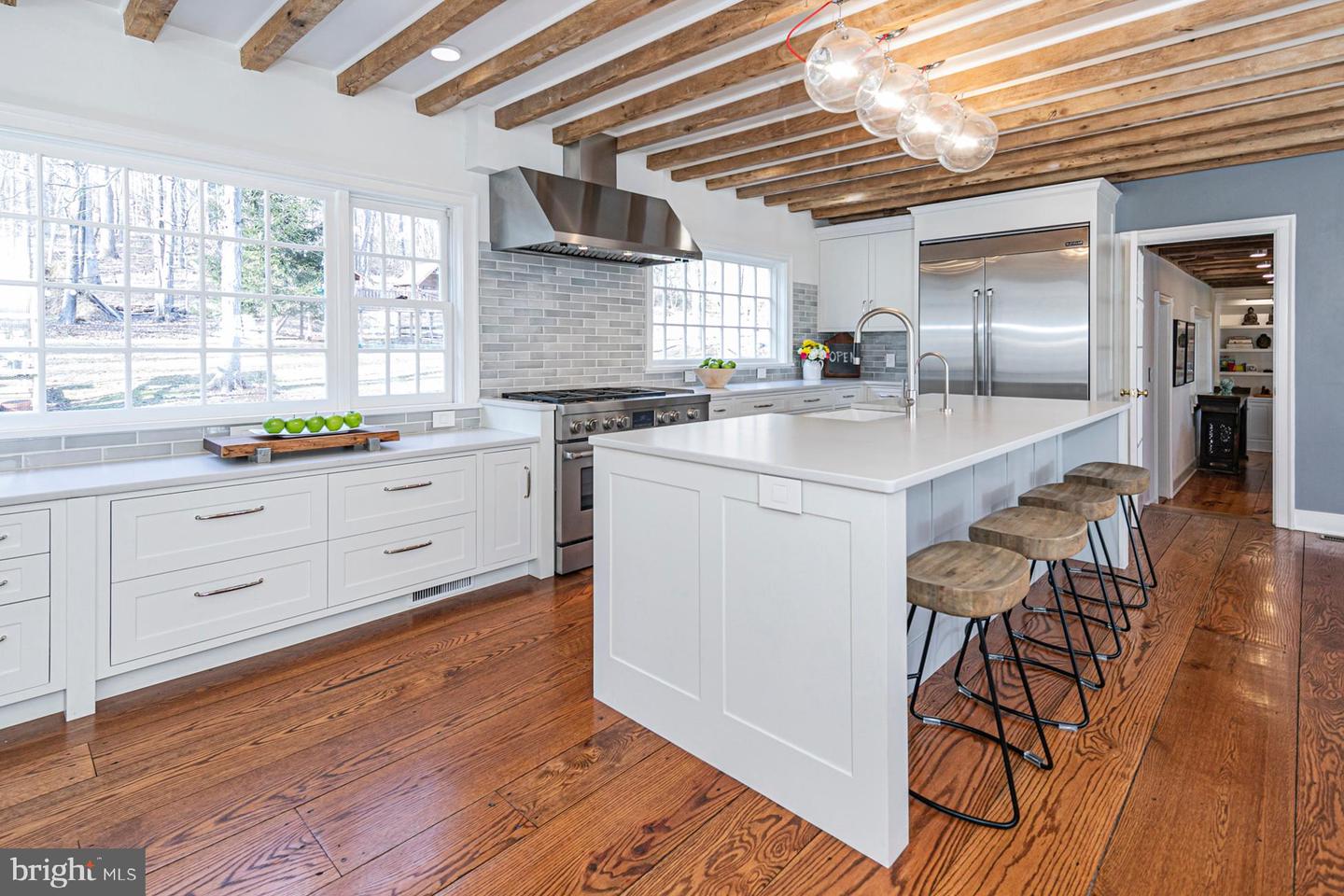 555 Province Line Rd