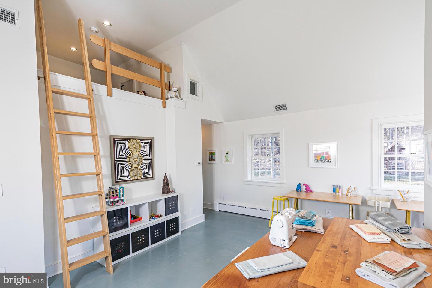 555 Province Line Rd