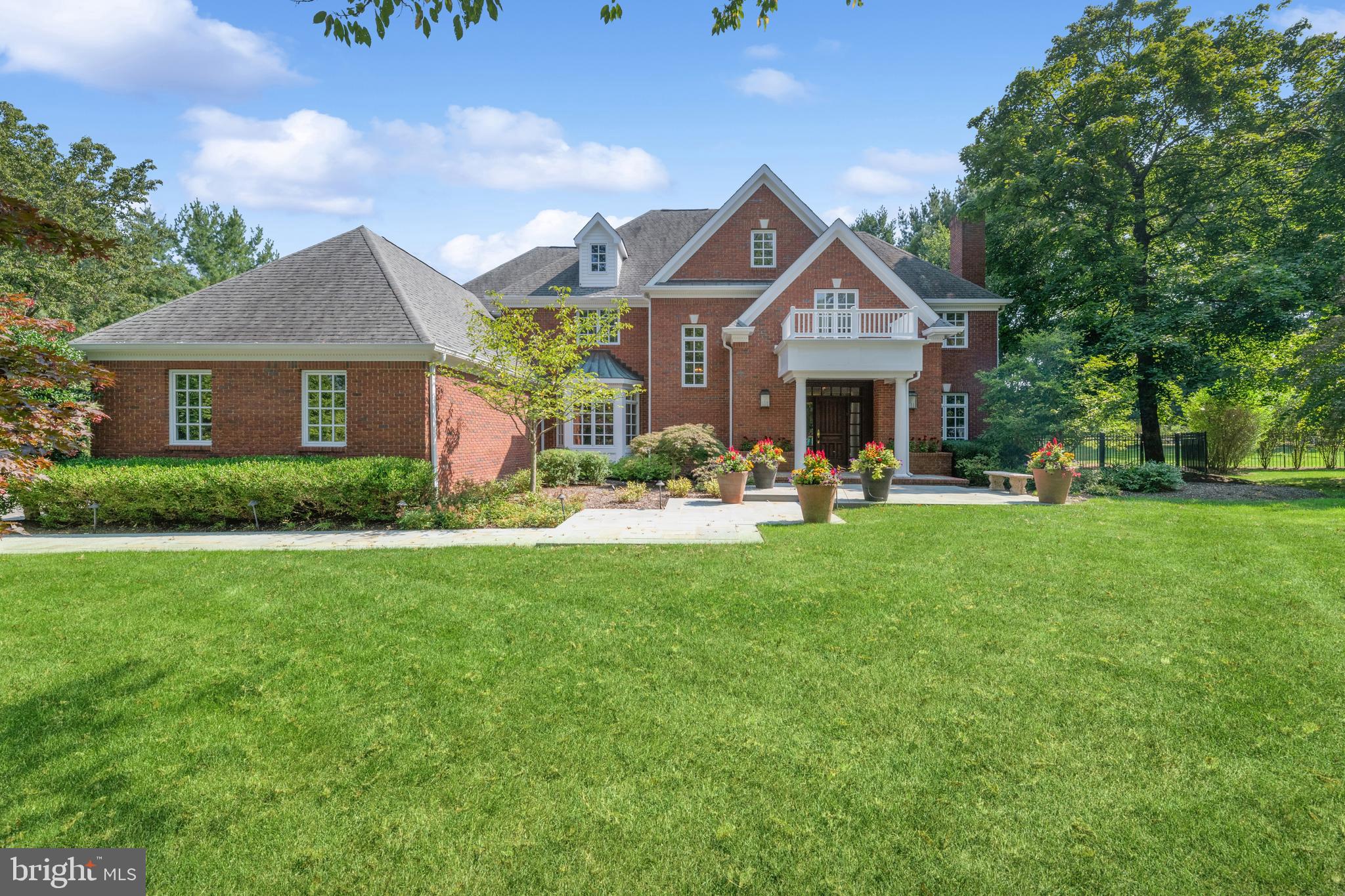 49 Maybury Hill Rd