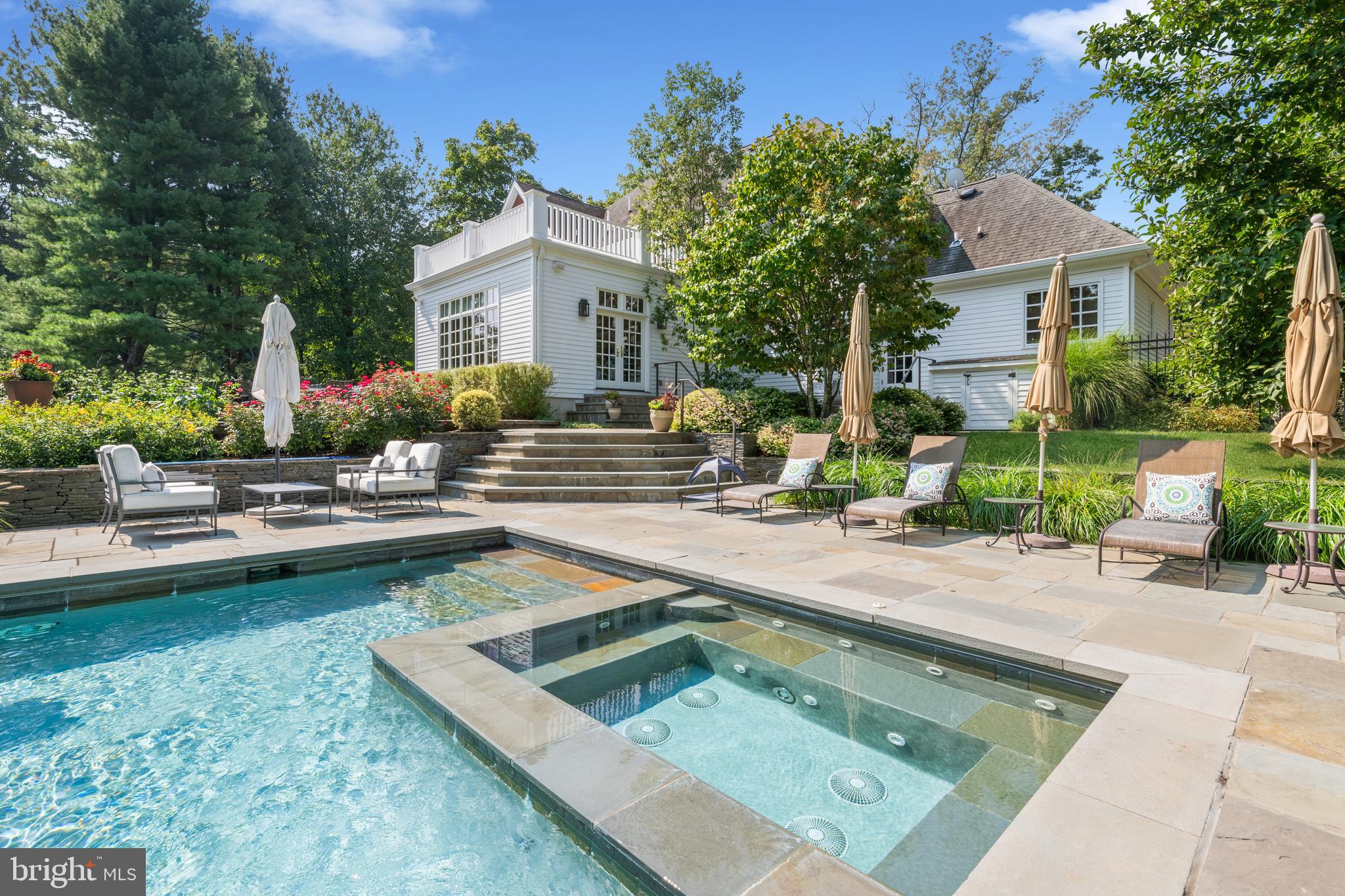 49 Maybury Hill Rd