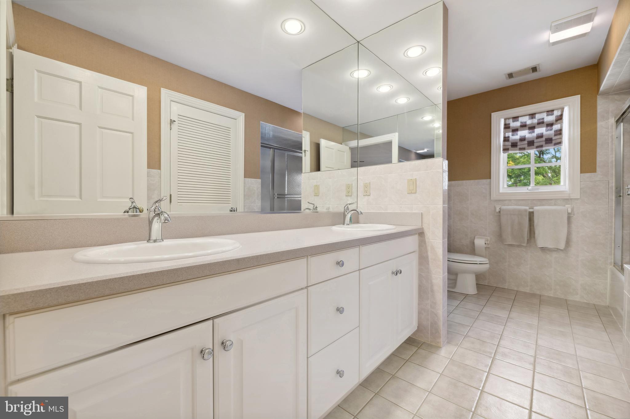 49 Maybury Hill Rd