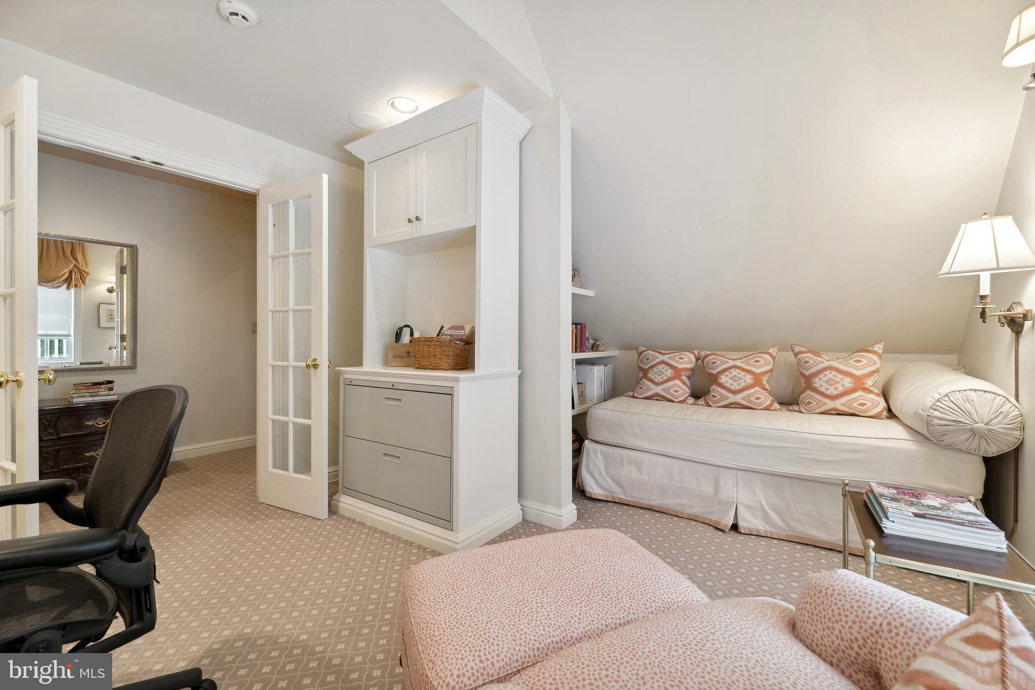 49 Maybury Hill Rd