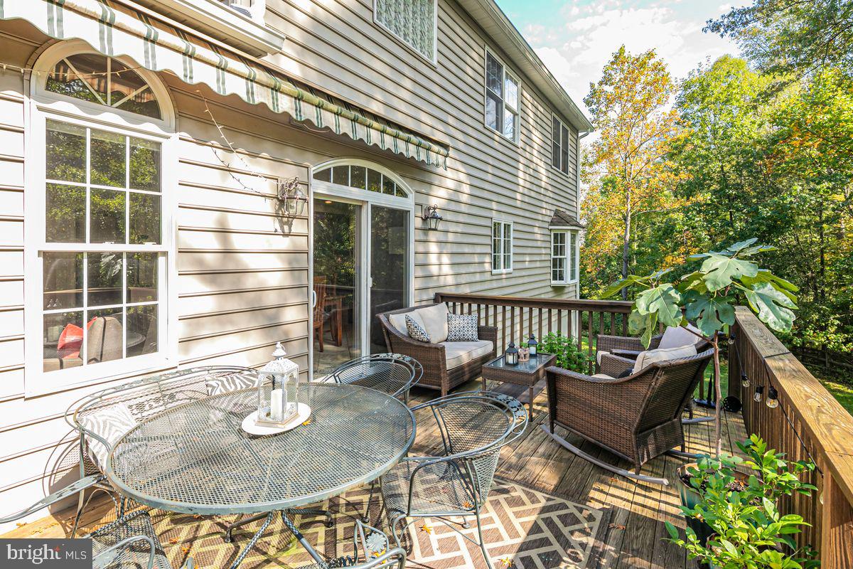9 Coventry Ln