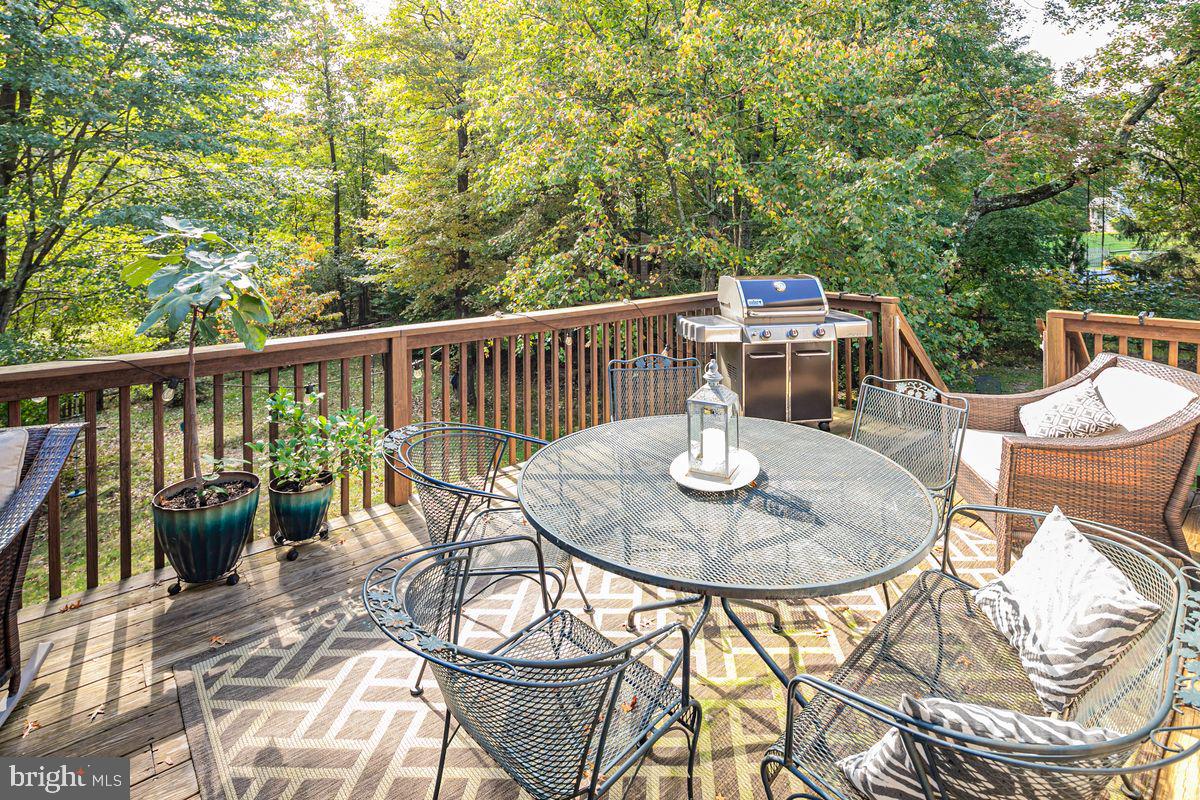 9 Coventry Ln