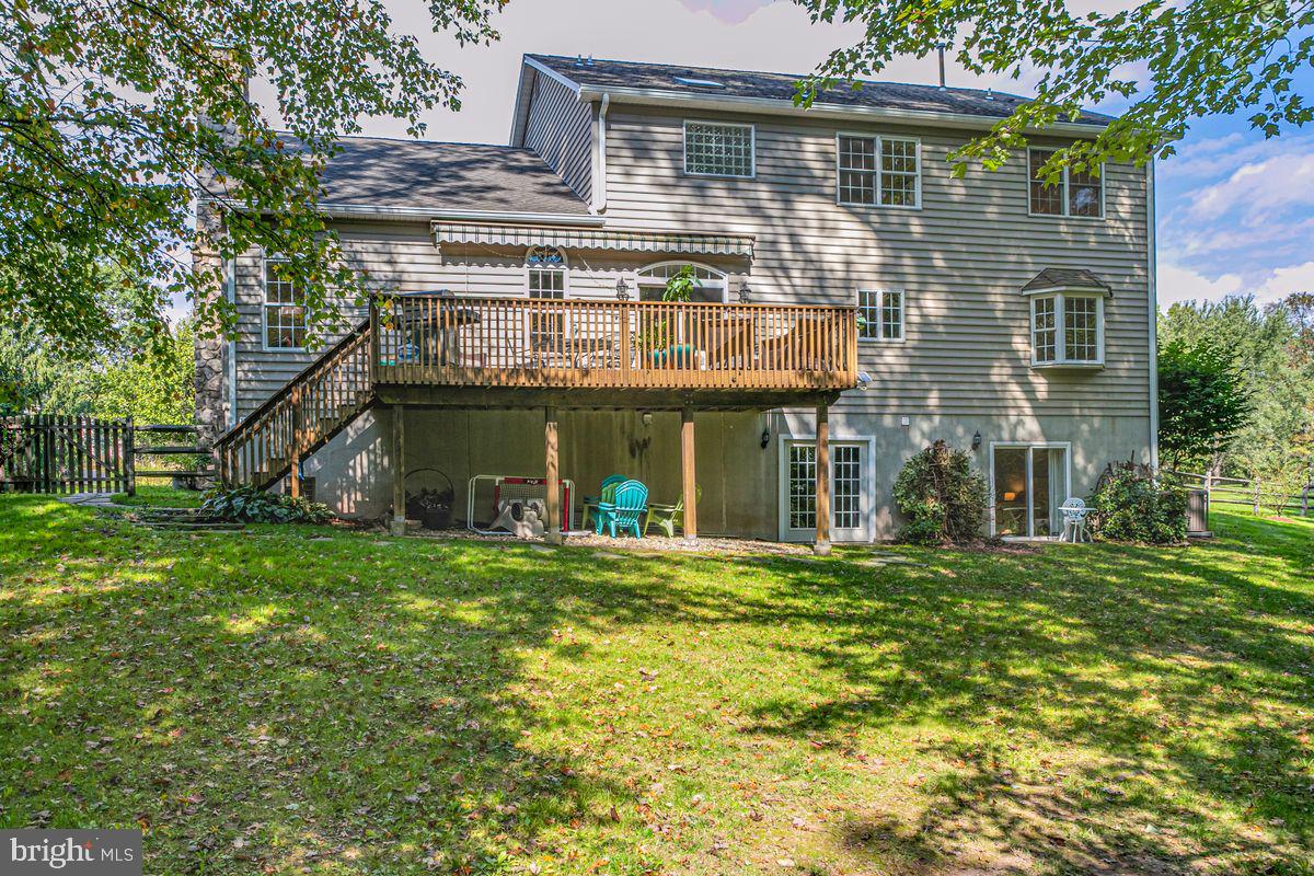 9 Coventry Ln