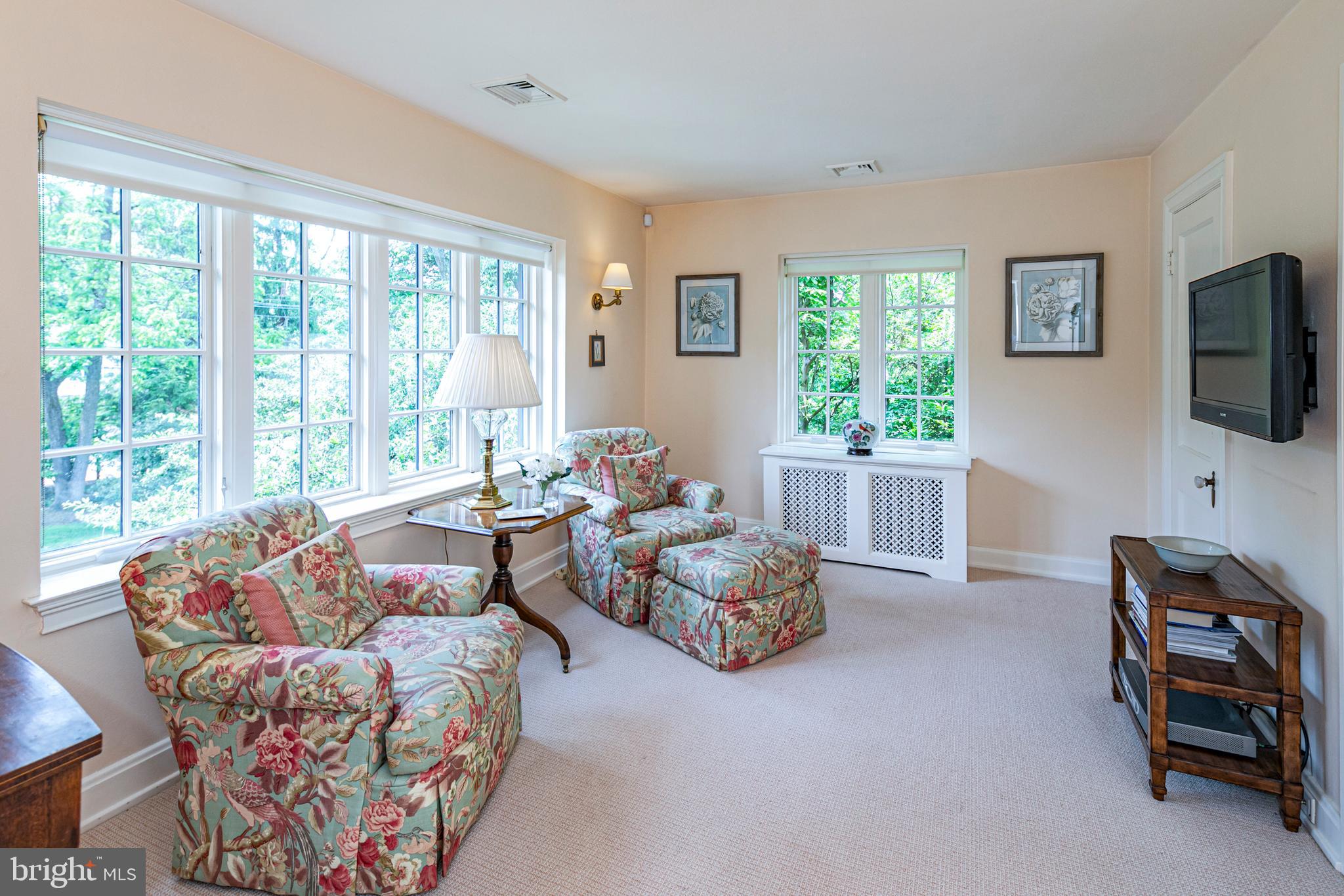 193 Elm Rd