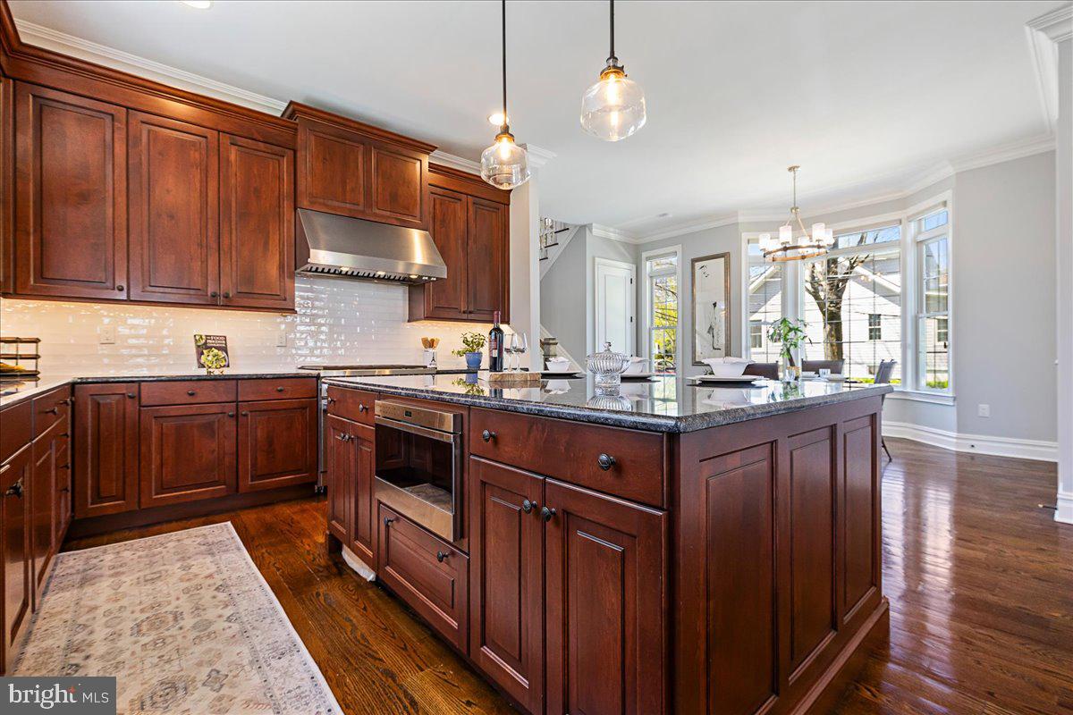 72 Murray Pl