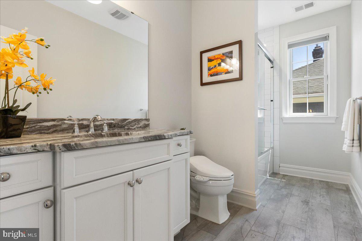 72 Murray Pl