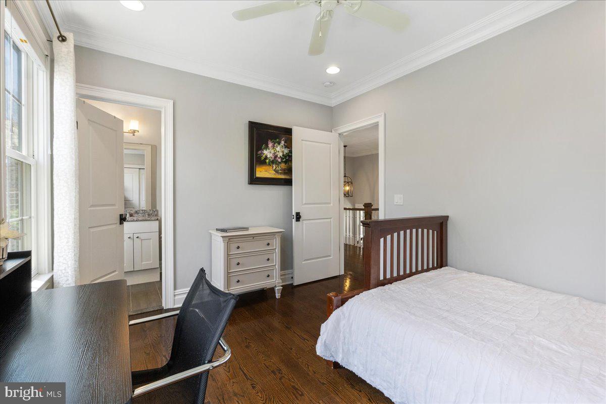 72 Murray Pl