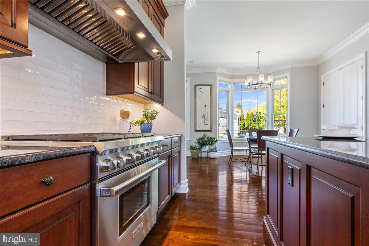 72 Murray Pl