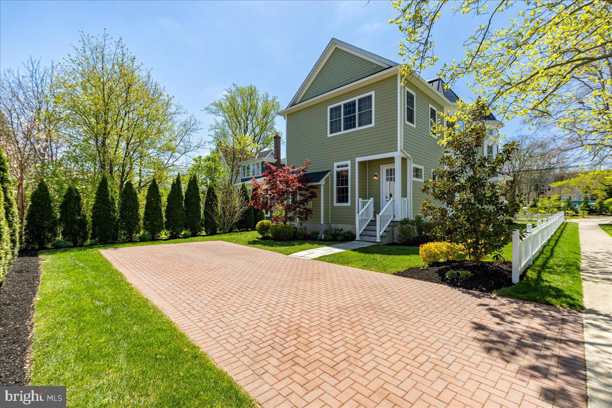 72 Murray Pl