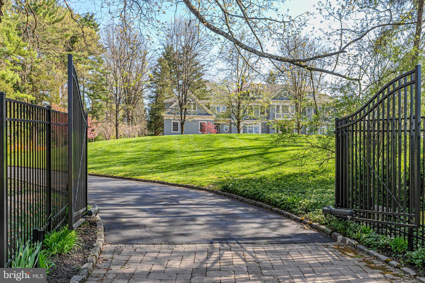 46 Heather Ln
