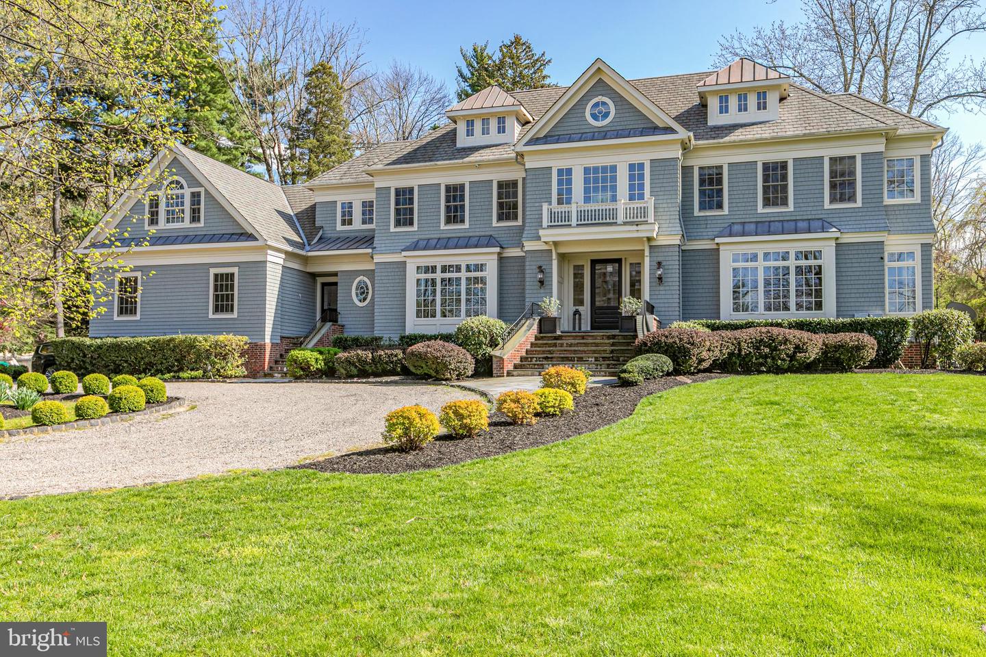 46 Heather Ln